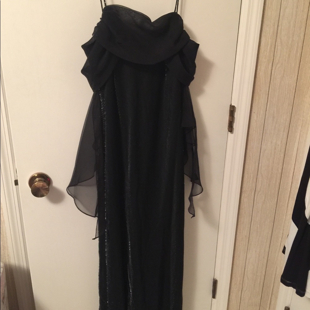 Beautiful Black Shimmery Dress